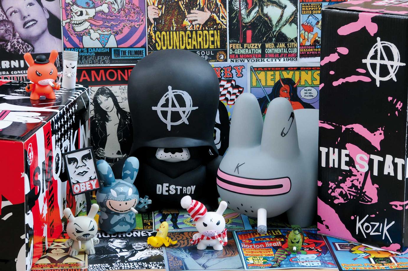 Frank Kozik - Im Bild: Anarchy Trooper(10 Inch, 2008), 1984 Labbit (10 Inch, 2009), Smokin Joe (Obey Edition, 4 Inch, 2006), Dunny Endangered Series (3 Inch, 2009), Dunny Series 4 (3 Inch, 2007), Humbug Dunny (3 Inch, 2005)